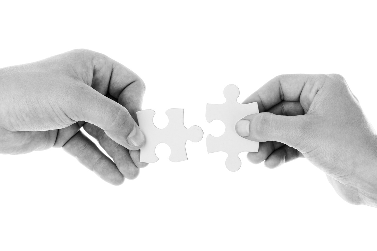 Team bei der gemeinsamen Projektarbeit